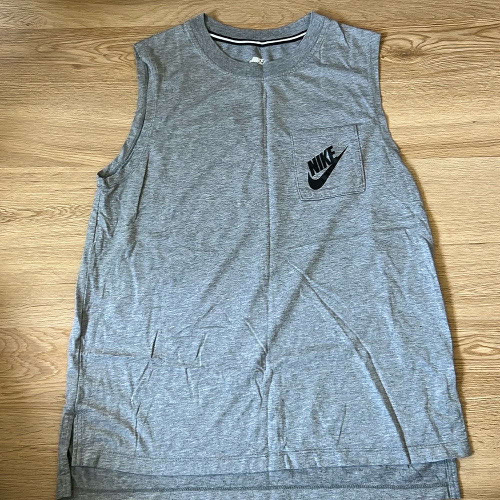 Nike Women’s Boyfriend Style Tank Top